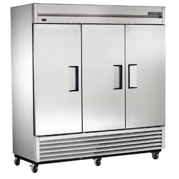 Reach In Triple Door Freezer